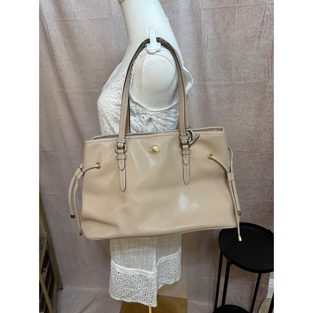Coach Taylor Saffiano Leather Tote Bag Beige Nude F29362‎